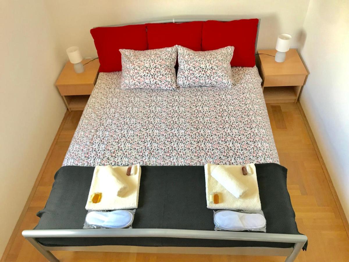 Apartment Pepa Starigrad Paklenica Eksteriør billede