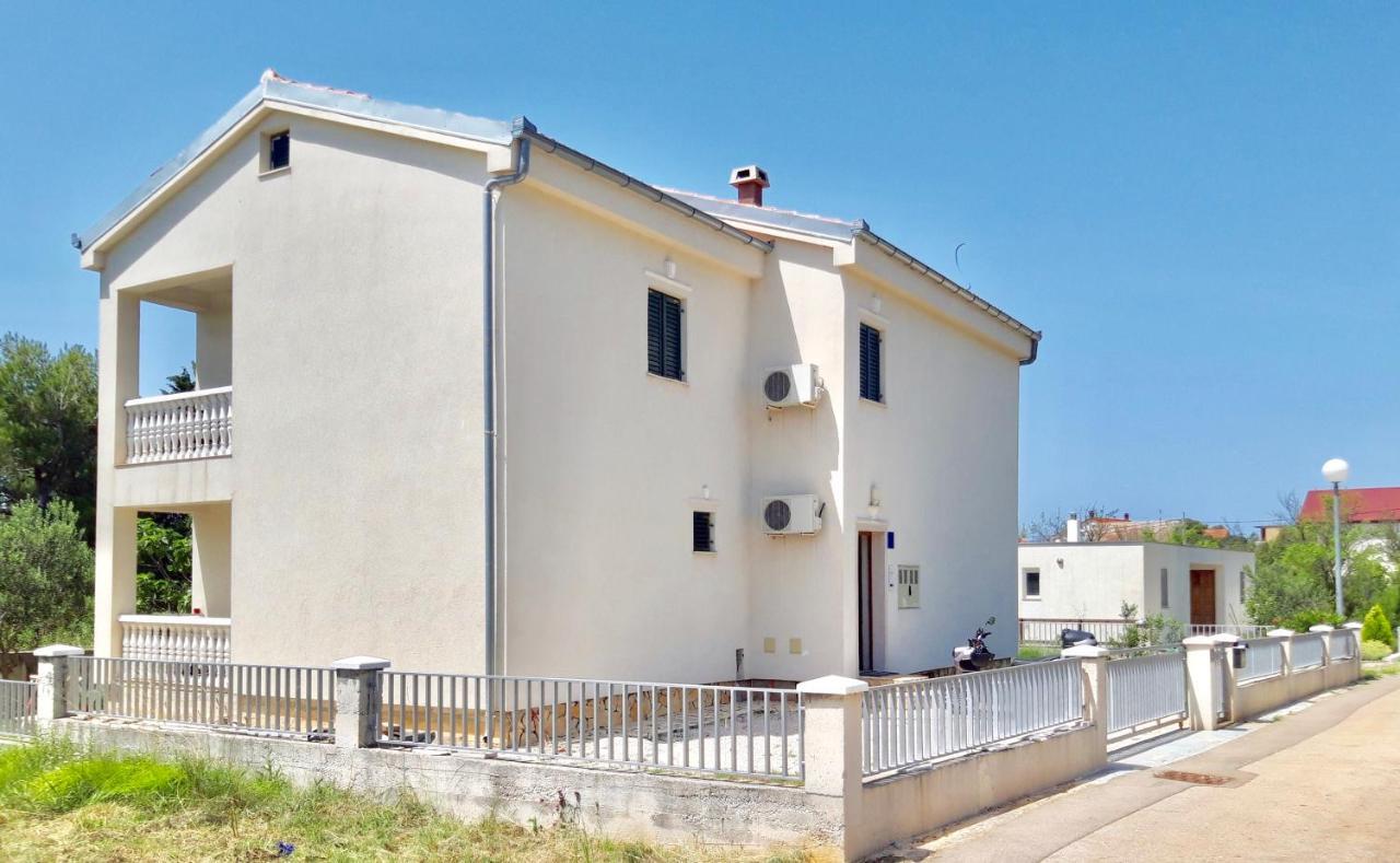 Apartment Pepa Starigrad Paklenica Eksteriør billede